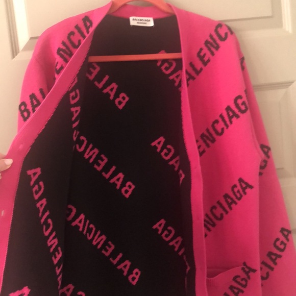Balenciaga long sleeve button down oversize cardigan - Picture 2 of 7